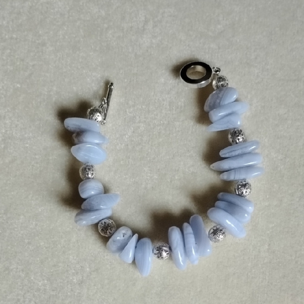 HAND CRAFTED BLUE LACE AGATE BRACELET